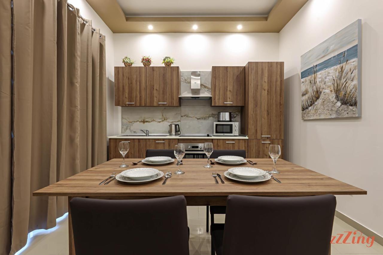 Gem Beachfront Apt With Amazing Bay And Sea Views Birżebbuġa Exteriör bild