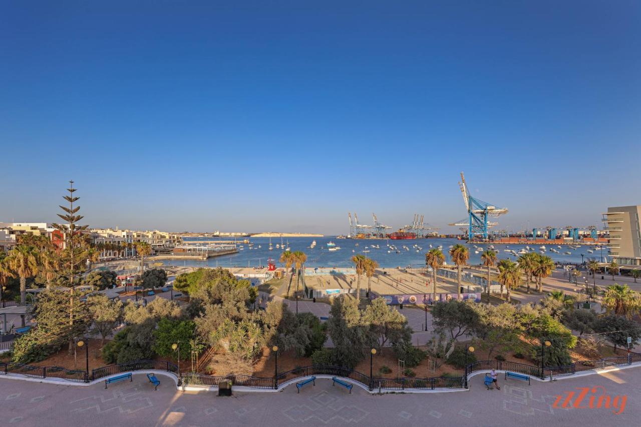 Gem Beachfront Apt With Amazing Bay And Sea Views Birżebbuġa Exteriör bild
